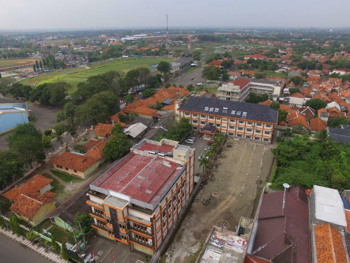 Hotel Wiwi Perkasa 2 Indramayu Exteriér fotografie